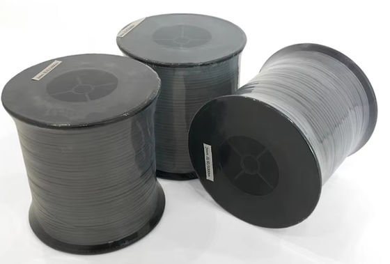 Filati riflettenti per cucitura industriale Filati riflettenti argento per ricamo Materiali riflettenti grigi
